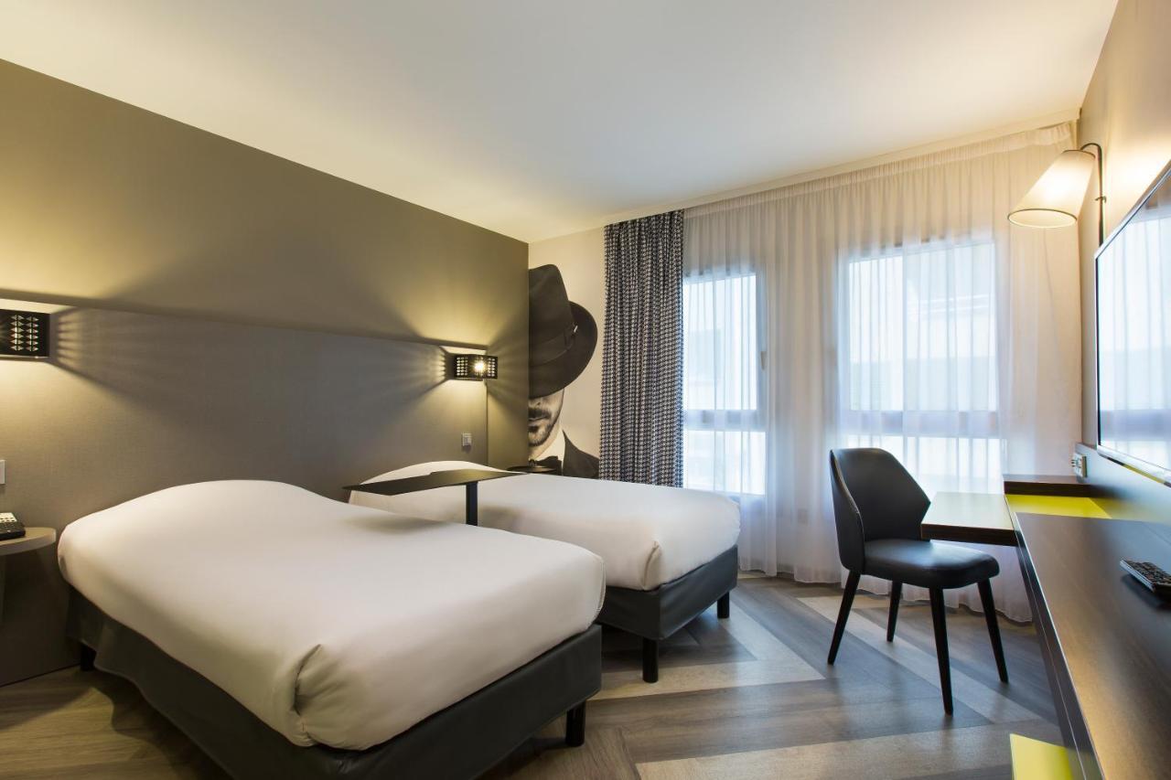 Ibis Styles Nice Centre Port Exterior photo