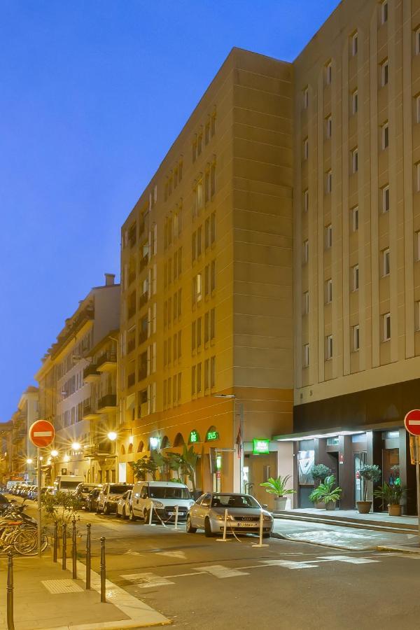 Ibis Styles Nice Centre Port Exterior photo