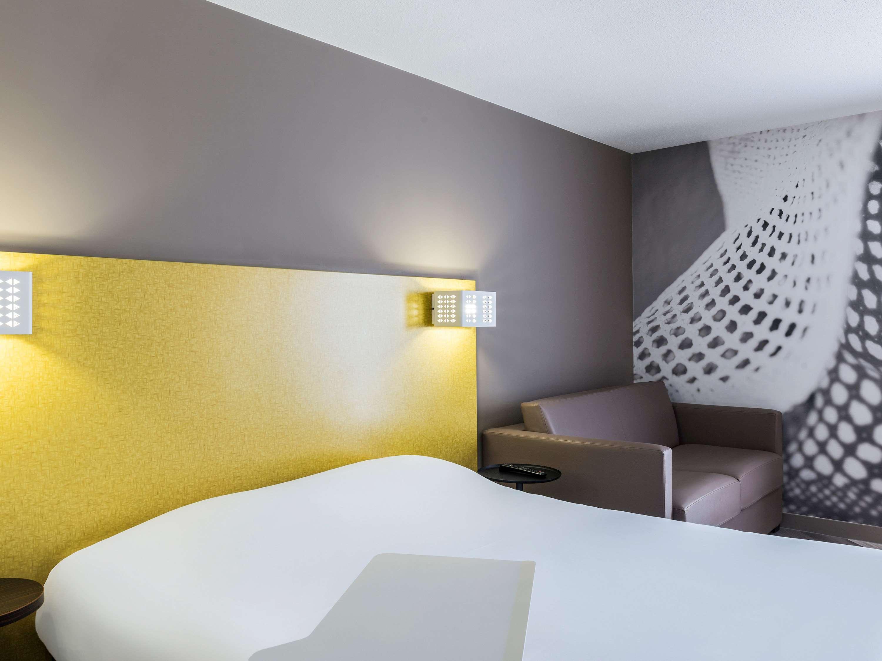 Ibis Styles Nice Centre Port Exterior photo