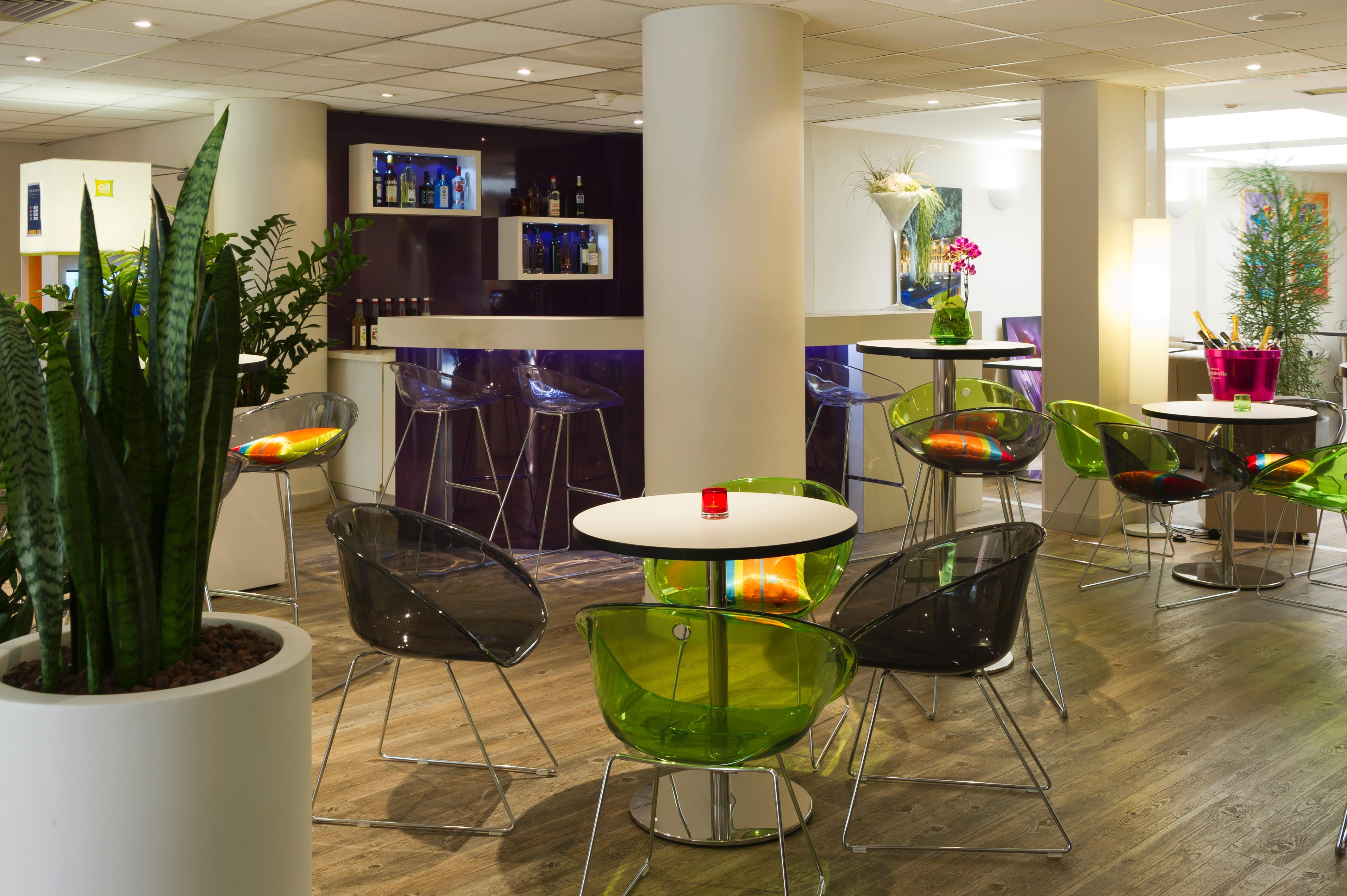 Ibis Styles Nice Centre Port Exterior photo