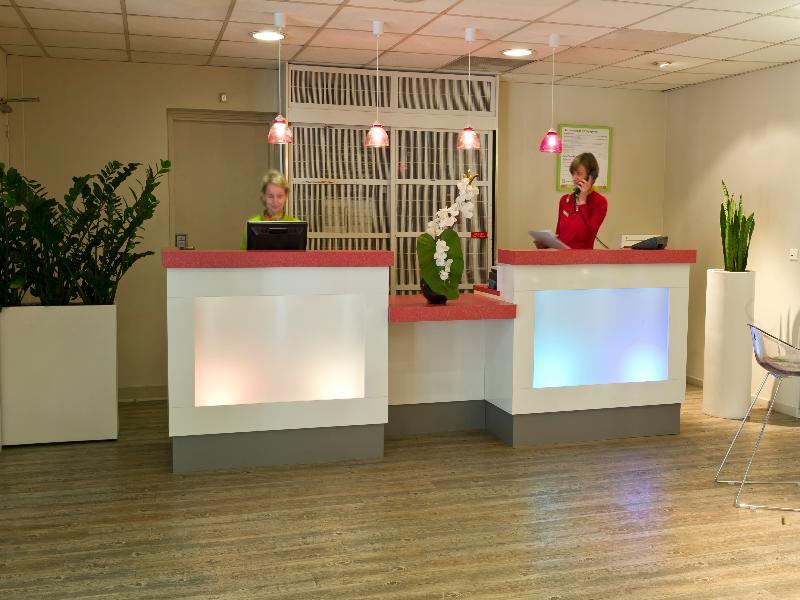 Ibis Styles Nice Centre Port Exterior photo