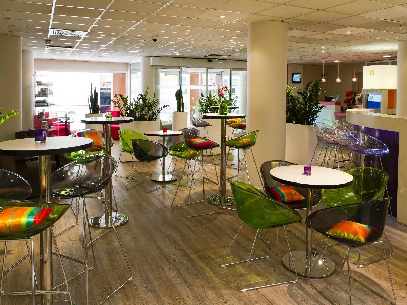 Ibis Styles Nice Centre Port Exterior photo