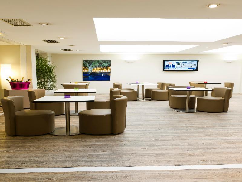 Ibis Styles Nice Centre Port Exterior photo