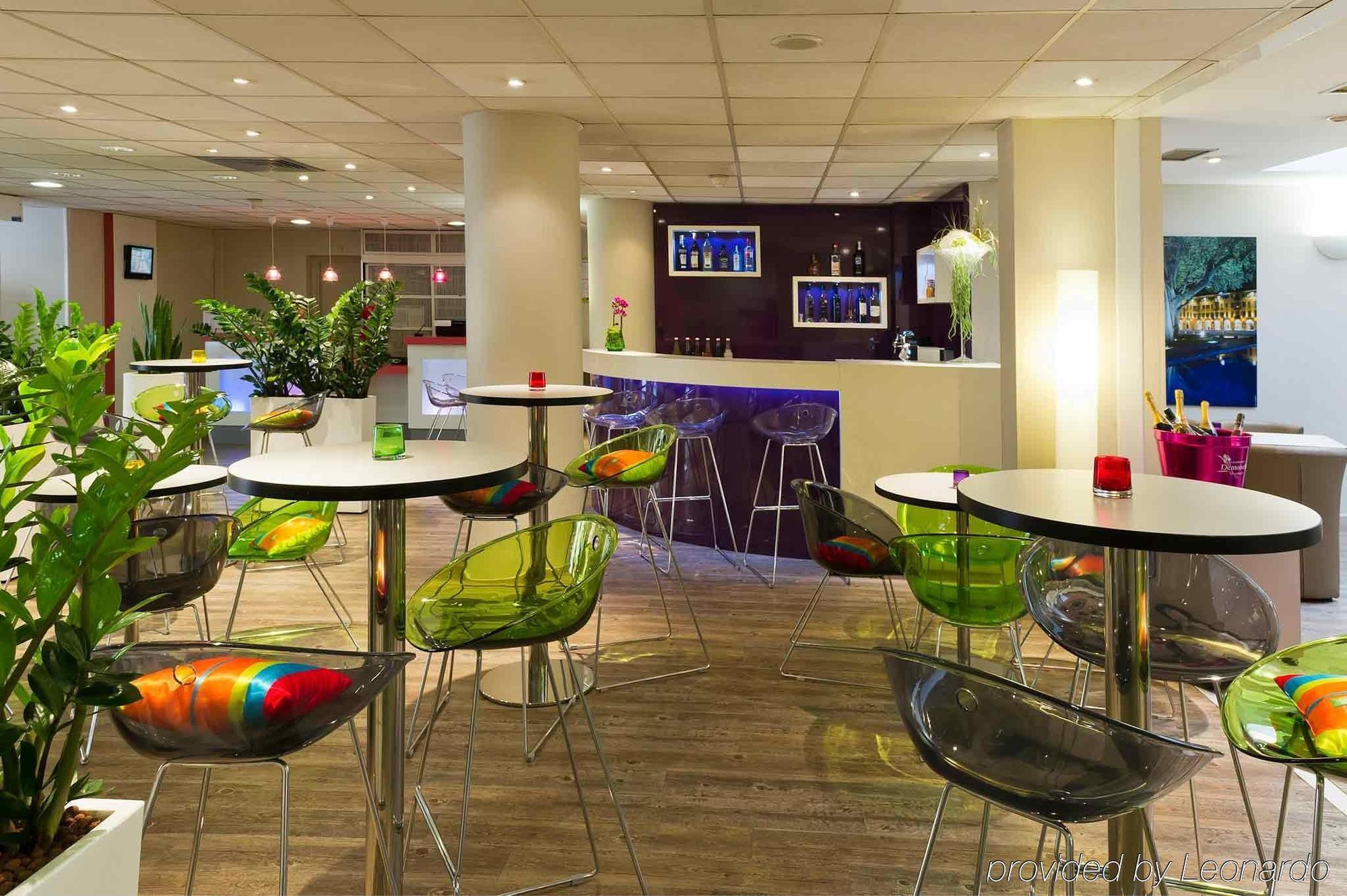 Ibis Styles Nice Centre Port Exterior photo